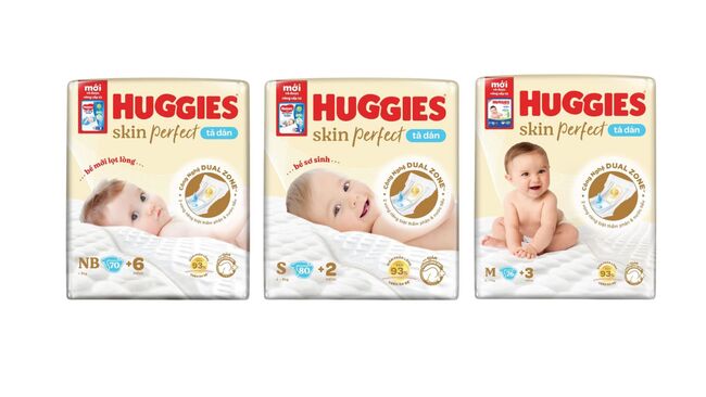 Tã dán sơ sinh Huggies Skin Perfect nhiều kích thước cho bé