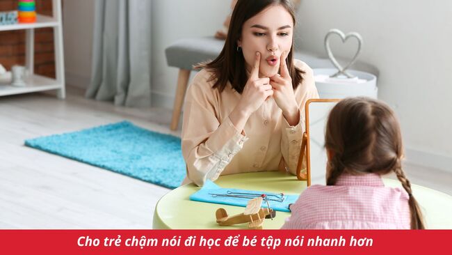 Cho trẻ chậm nói đi học để bé tập nói nhanh hơn